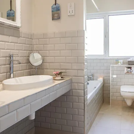 Whitford House 4*