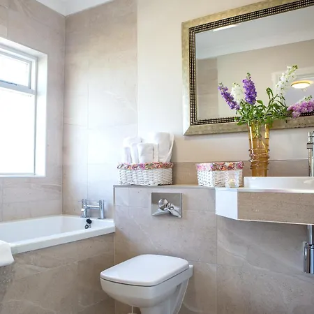 Whitford House 4*