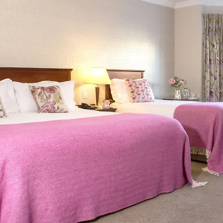 Whitford House فندق