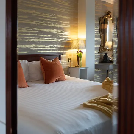 Hotel Whitford House