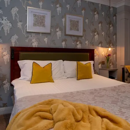 Whitford House 4*