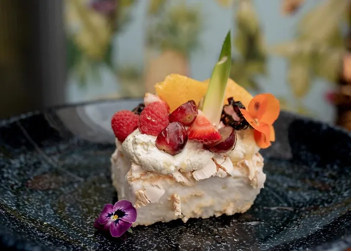 Отель Whitford House 4*