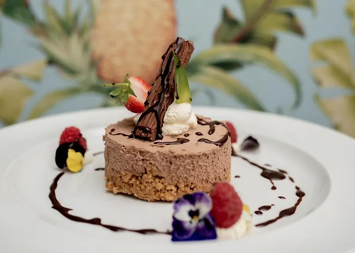 Отель Whitford House 4*