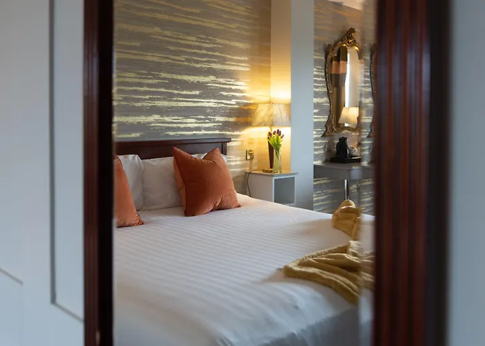 Hotel Whitford House